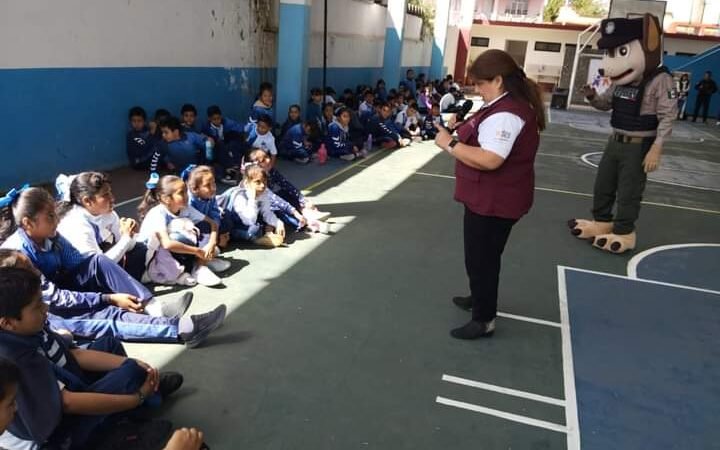 LLEVAN CHARLAS DE PREVENCIÓN A TOMATLÁN