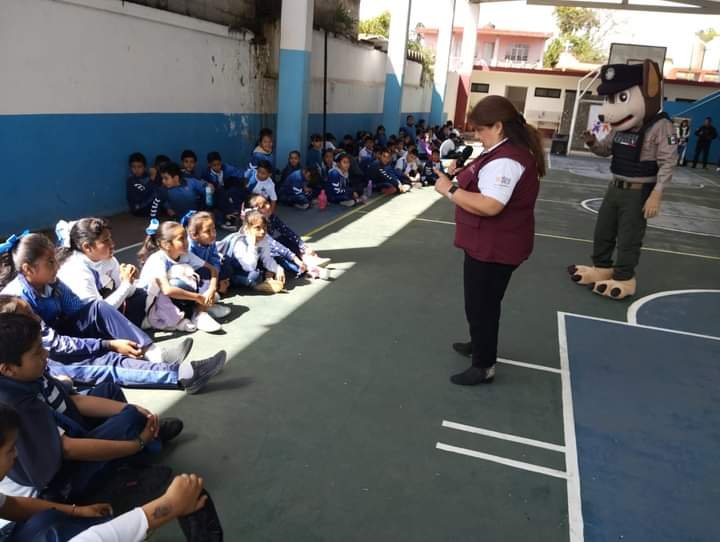 LLEVAN CHARLAS DE PREVENCIÓN A TOMATLÁN