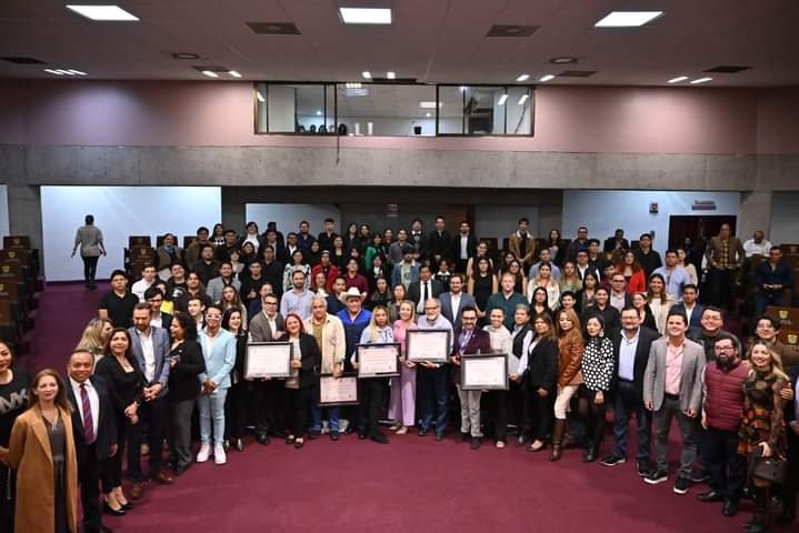 GANA UNIVERSIDAD ANÁHUAC PROYECTO DE MEMORIAL DE HÉROES VERACRUZANOS