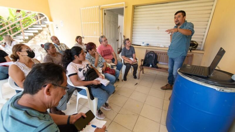 CAPACITAN A PRODUCTORES EN CULTIVOS INTERCALADOS