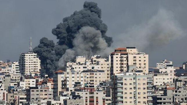 A UN MES DE LA GUERRA; SUMAN 10,000 MUERTOS EN GAZA