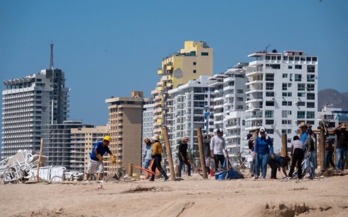 LÓPEZ OBRADOR PROMETE 3 MIL CUARTOS DE HOTELES EN ACAPULCO TRAS OTIS