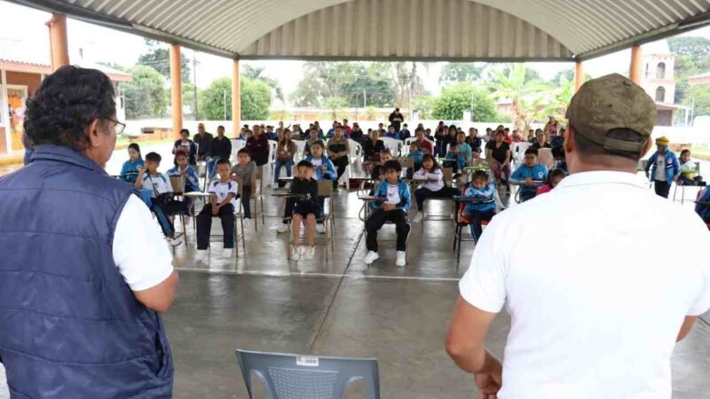 IMPARTEN PLÁTICA DE PREVENCIÓN CONTRA EL DENGUE