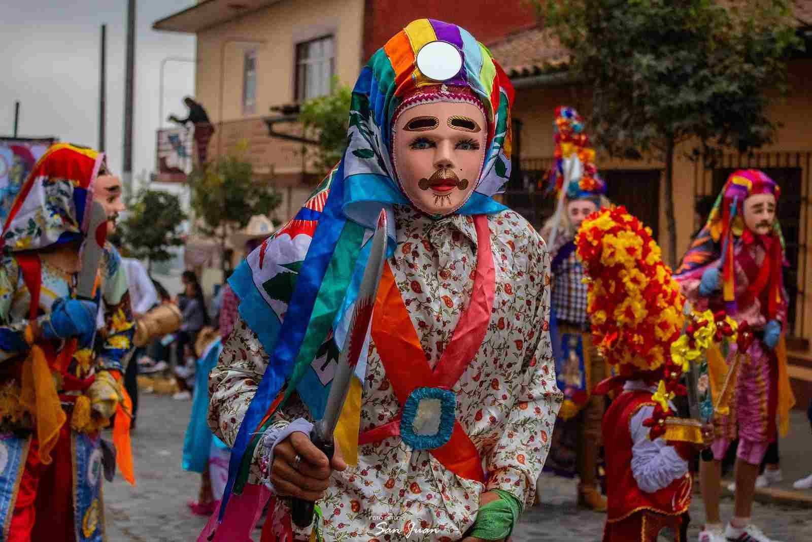 SE ACERCA FESTIVAL NACIONAL DE MÁSCARAS DANZANTES