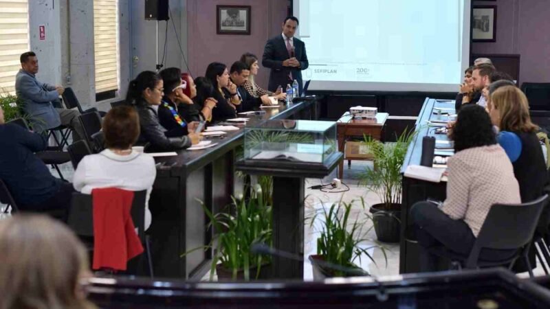 CREAN COMISIÓN ESPECIAL PARA LA ENTREGA DE LA MEDALLA ADOLFO RUIZ CORTINES 2023