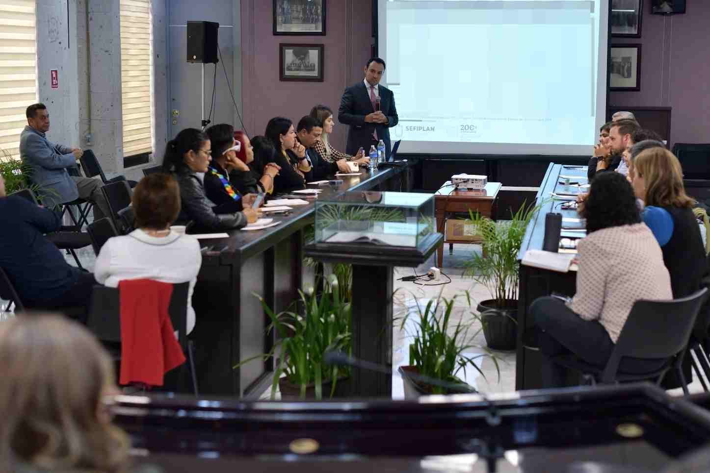 CREAN COMISIÓN ESPECIAL PARA LA ENTREGA DE LA MEDALLA ADOLFO RUIZ CORTINES 2023