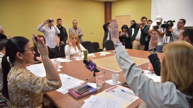 PRESENTAN CONVOCATORIA PARA MEDALLA ADOLFO RUÍZ CORTINES