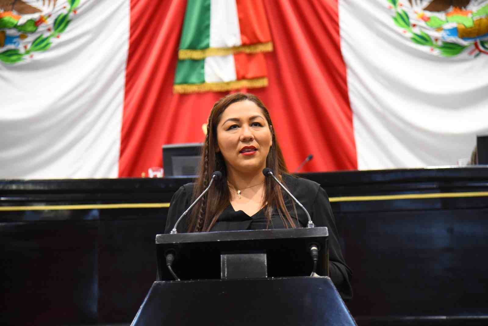 DIPUTADA, A FAVOR DEL LIBRE TRÁNSITO Y DEL TRABAJO