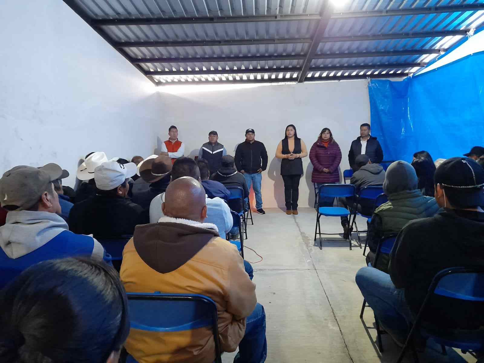 CAPACITAN A COMITÉS DE OBRA