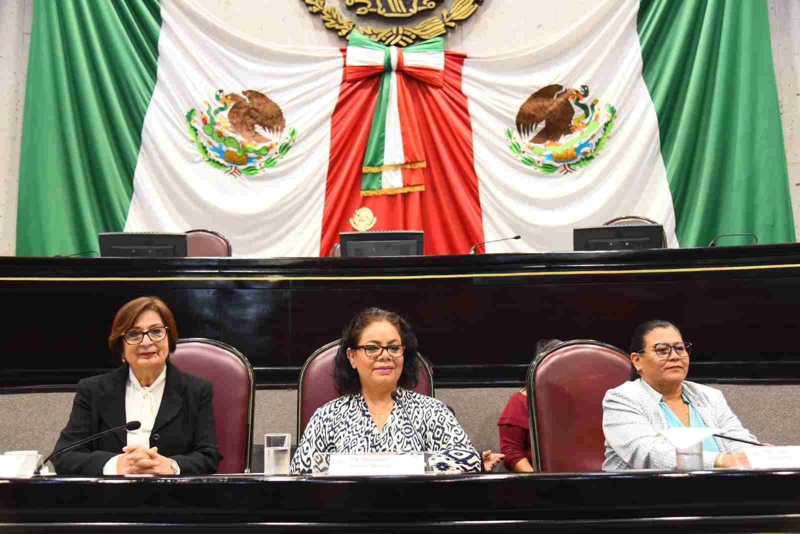CON CIENCIA, EDUCACIÓN Y DEPORTE VERACRUZ SE FORTALECE : SEV