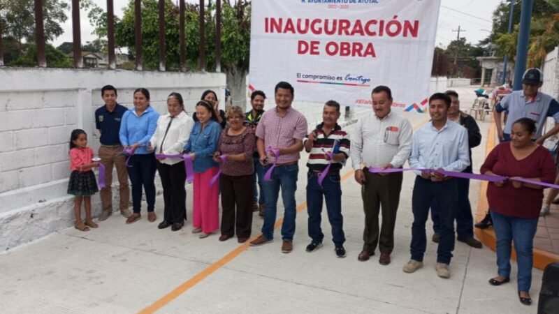 INAUGURA ALCALDE PAVIMENTACIÓN EN COLONIA TRANSBORDO