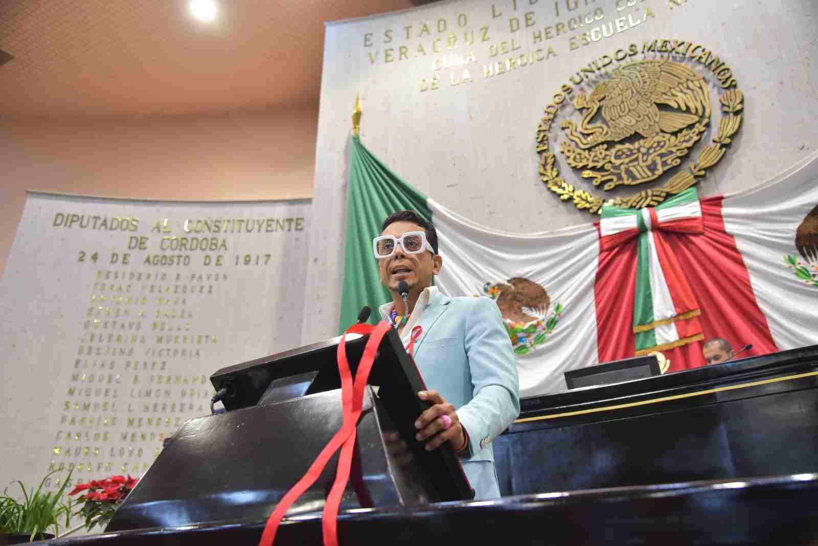 LLAMA DIPUTADO A LUCHAR CONTRA LA DISCRIMINACIÓN QUE SUFREN PERSONAS CON VIH