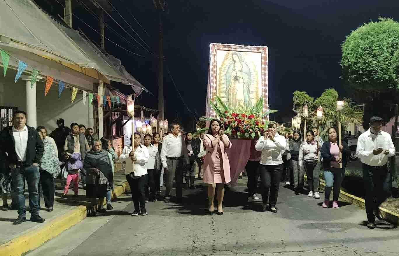 PARTICIPAN TRABAJADORES DE CALCAHUALCO EN PEREGRINACIÓN