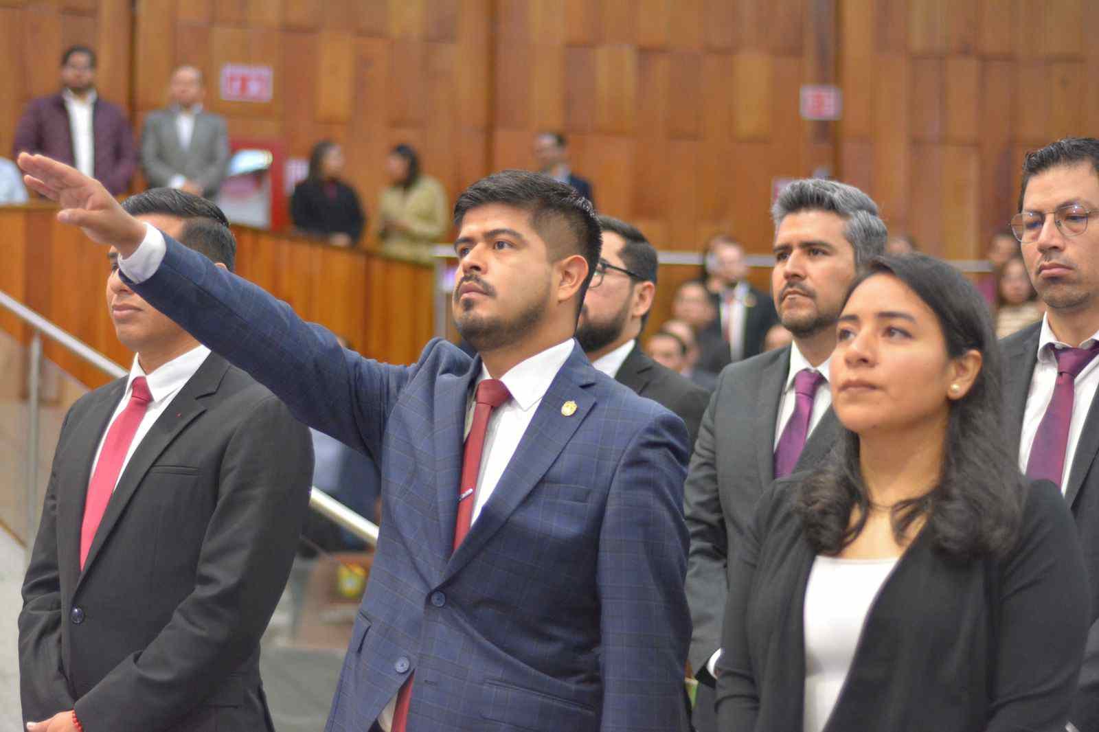VERACRUZ, MEJOR INFORMADO