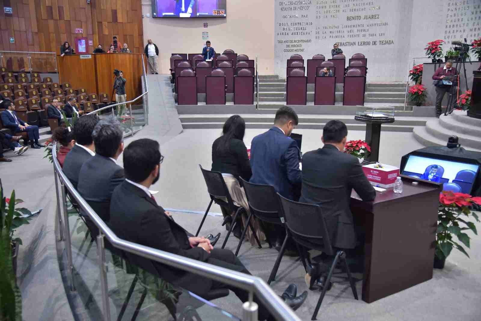 DIPUTADOS DE OPOSICIÓN SE AUSENTAN DE COMPARECENCIAS