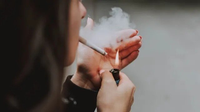 AUSTRALIA COLOCARÁ MENSAJES SOBRE RIESGOS DEL TABAQUISMO EN CADA CIGARRO