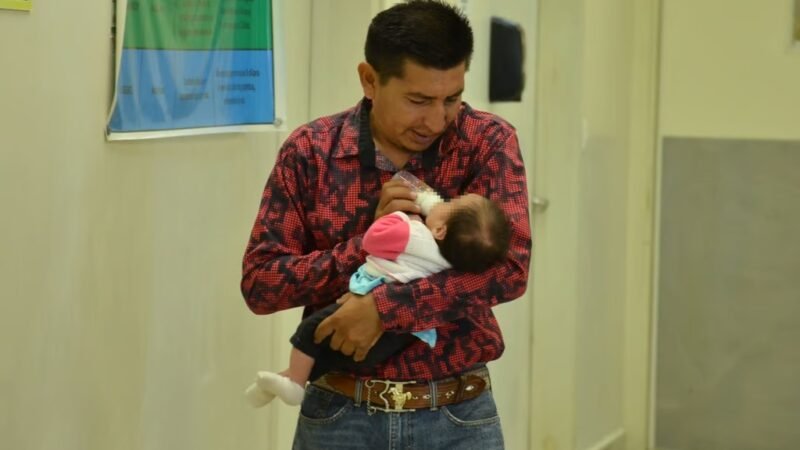 INCREMENTAN LICENCIA DE PATERNIDAD DE 5 A 20 DÍAS LABORALES EN MÉXICO