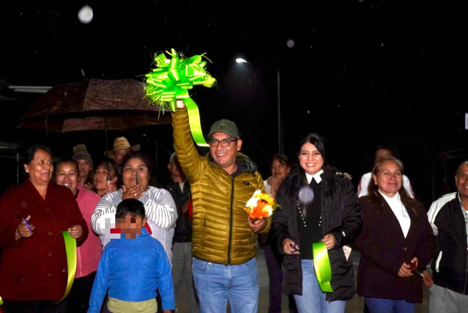 ENTREGA ERNESTO RUIZ OBRA EN LA CABECERA MUNICIPAL