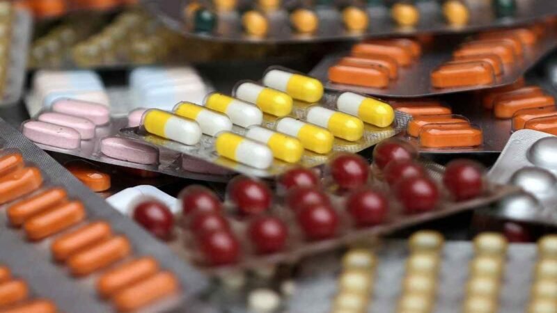 ALERTA POR  VENTA IRREGULAR DE 11 DISTRIBUIDORAS DE MEDICAMENTOS