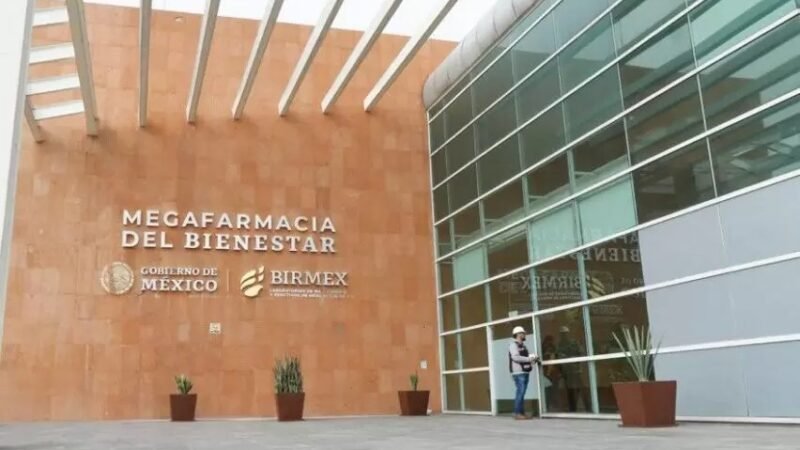 INAUGURAN MEGAFARMACIA PARA ATENDER DESABASTO DE MEDICAMENTOS