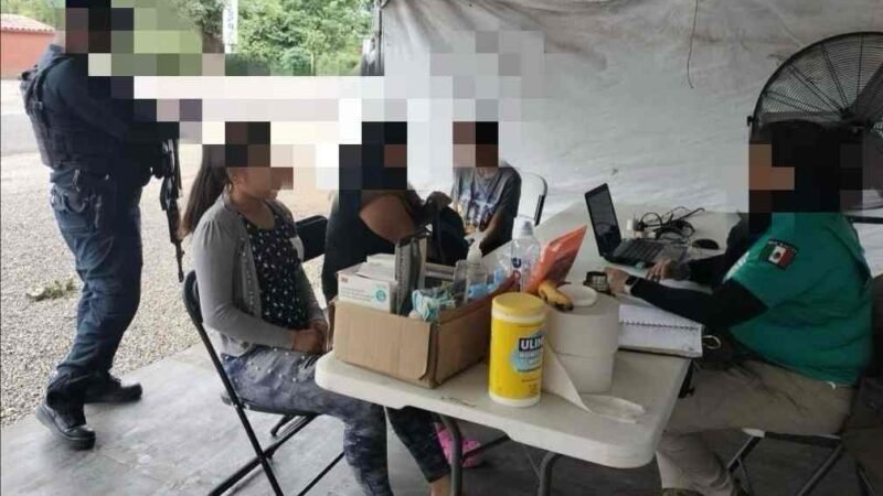 DETIENEN A 32 INDOCUMENTADOS EN ZONA CENTRO