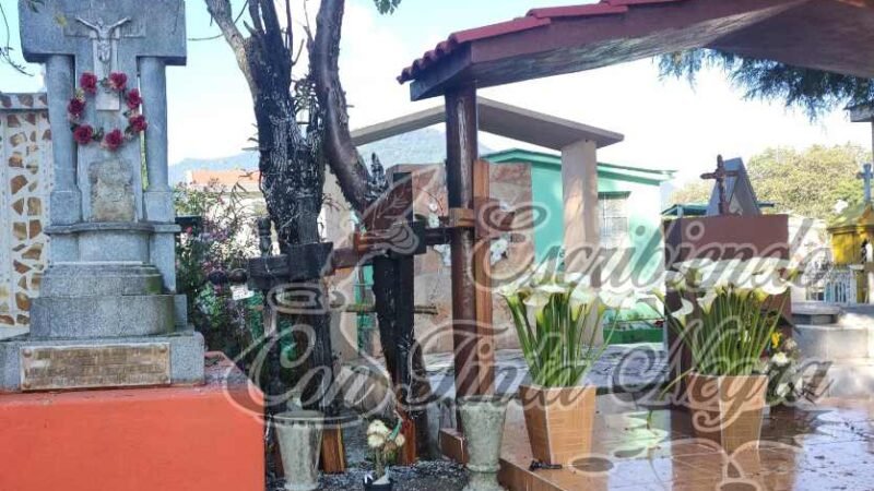 VANDALIZAN TUMBAS DE PANTEÓN DE COSCO