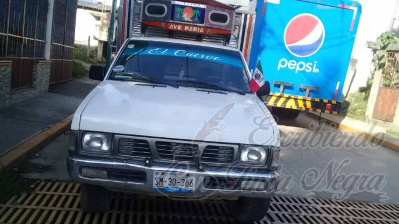 CHOCAN CAMIONETAS EN EL LIBRAMIENTO