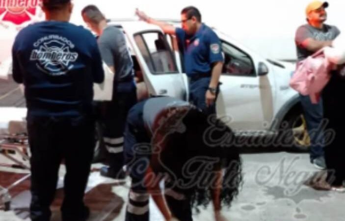 DA A LUZ EN CUARTEL DE BOMBEROS; EN HOSPITAL NO LA ATENDIERON