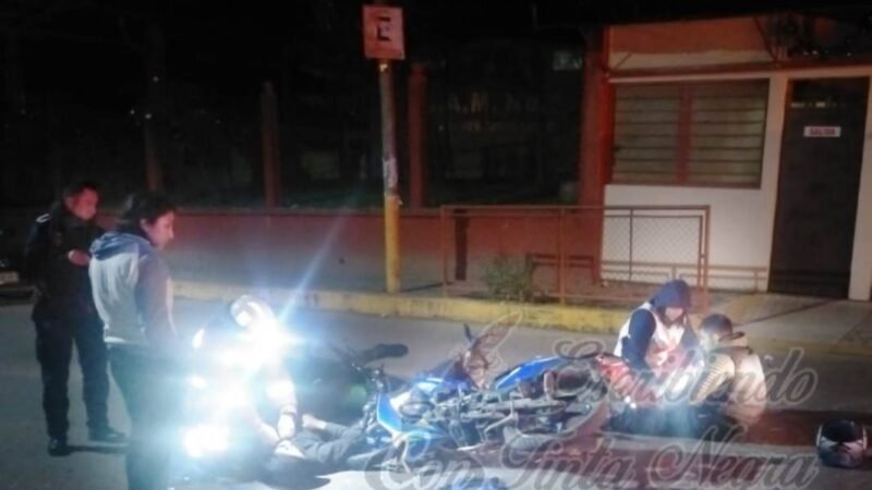 CHOCAN MOTOCICLISTAS DE FRENTE