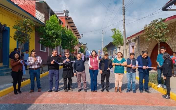 INAUGURA JOSÉ LUIS ALONSO JUÁREZ PAVIMENTACIÓN EN CENTRO DE COSCO
