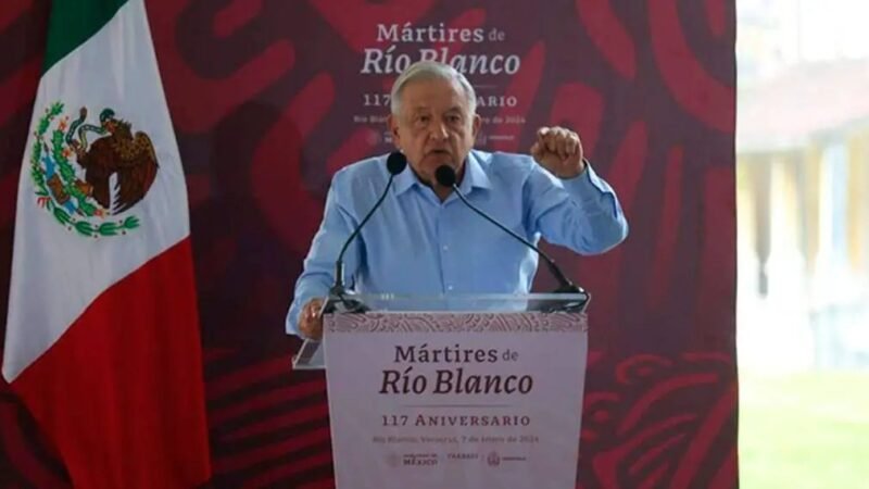 LÓPEZ OBRADOR VA POR REFORMAS PARA MEJORAR SALARIOS Y PENSIONES