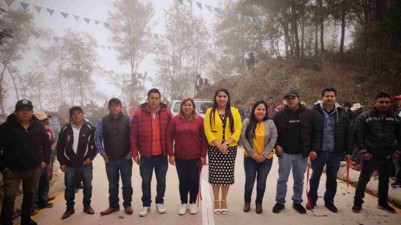 INAUGURAN CARRETERA EN SAN FRANCISCO