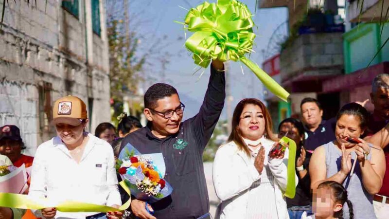 ERNESTO RUIZ ENTREGA OBRA EN LAS GARDENIAS