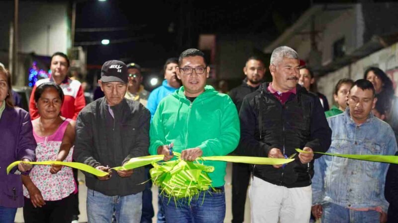 COLONIA ANTORCHISTA YA TIENE LUZ