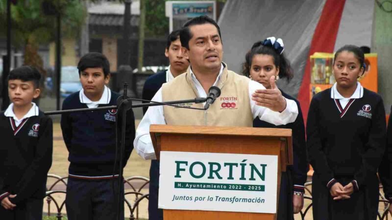 RECUERDAN A DON ANTONIO RUIZ GALINDO CON ACTO CÍVICO