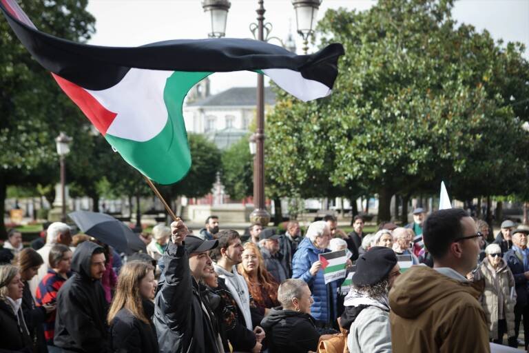 JAPÓN SUSPENDE FINANCIAMIENTO A LA ONU PARA REFUGIADOS PALESTINOS