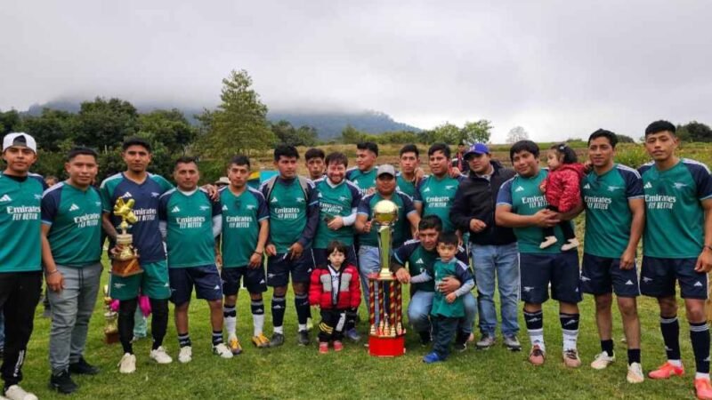 FC CALCAHUALCO, CAMPEÓN