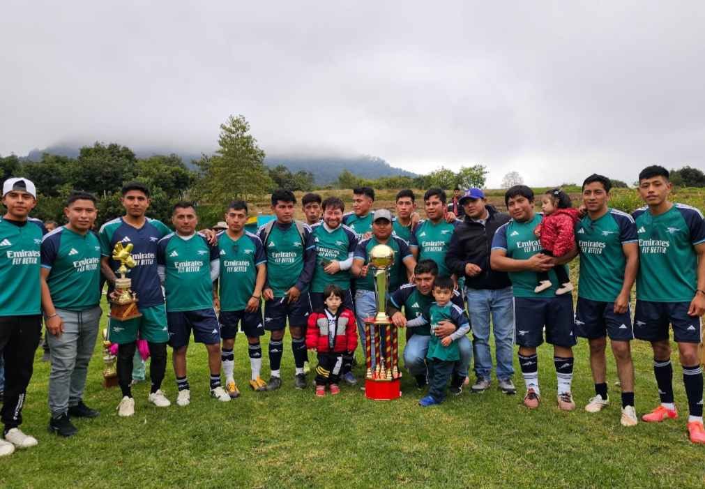 FC CALCAHUALCO, CAMPEÓN