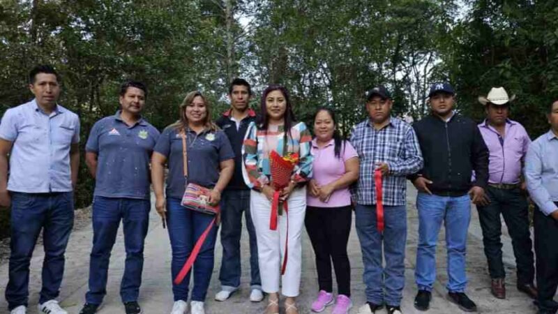 INAUGURAN CAMINO XAMATICPAC-AHUATEPEC