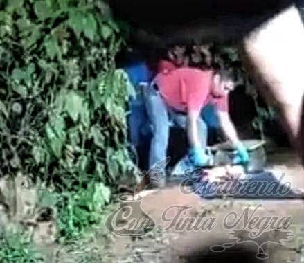 ARROJA A RECIÉN NACIDO A FOSA SÉPTICA