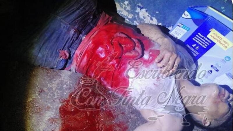 LO ASESINAN A PUÑALADAS