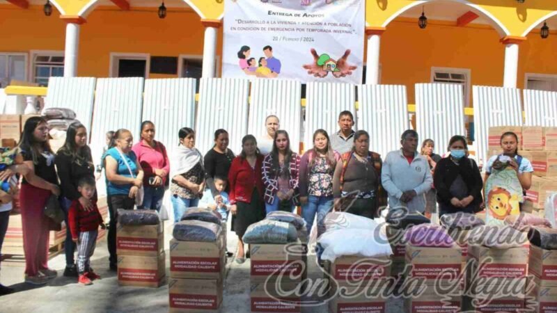 DISTRIBUYEN APOYOS A FAMILIAS DE ESCASOS RECURSOS DE ALPATLÁHUAC