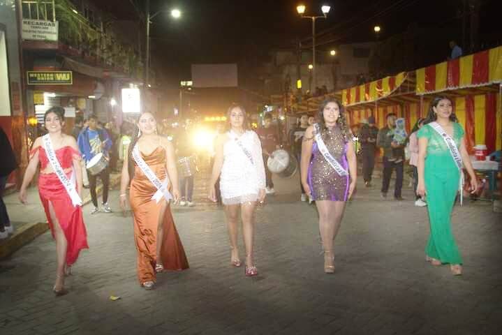 SE PRESENTAN CANDIDATAS A REINA DE FERIA DE IXHUATLÁN DEL CAFÉ