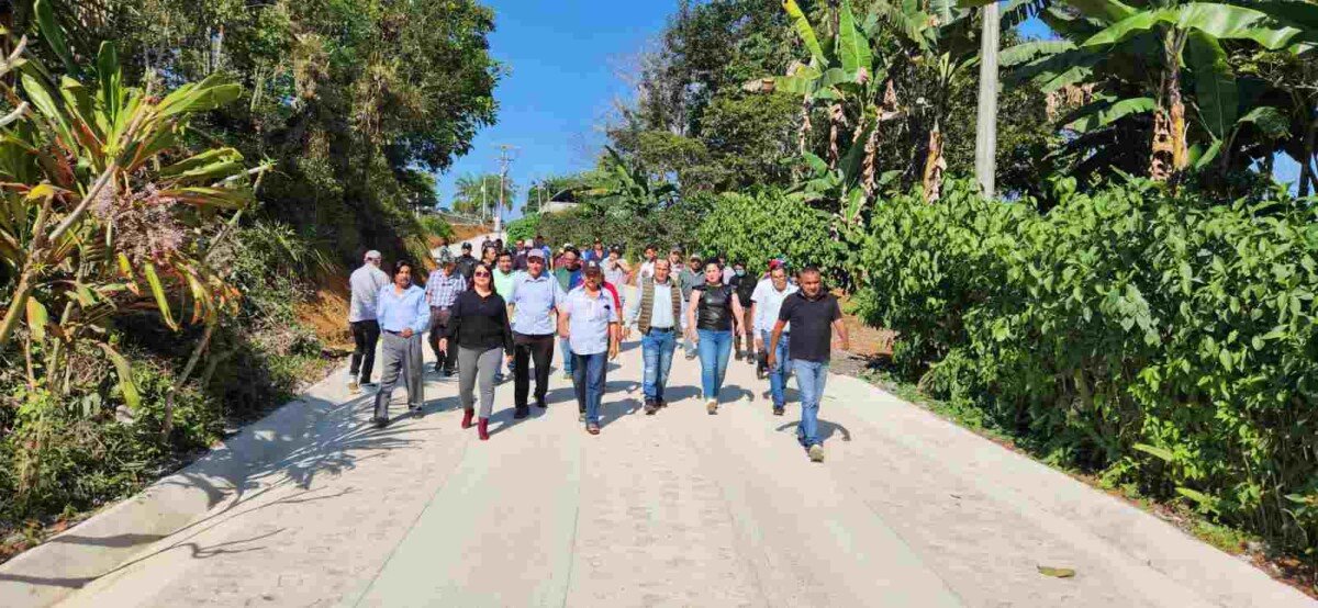 INAUGURA VENTURA DEMUNER OBRA EN SABANAS