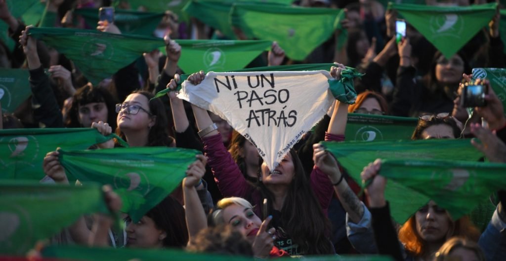 PRESENTAN PROYECTO QUE PENARÍA EL ABORTO EN ARGENTINA