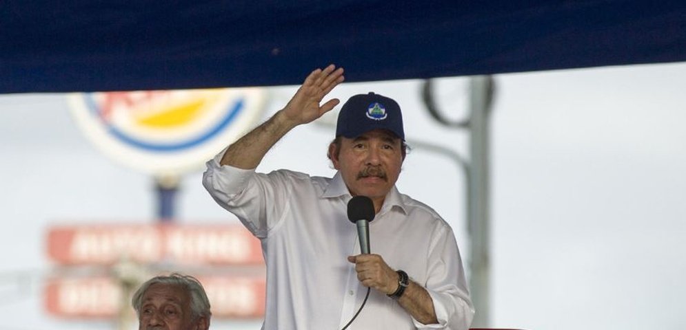 COMPARAN A ORTEGA CON ADOLF HITLER Y AUGUSTO PINOCHET