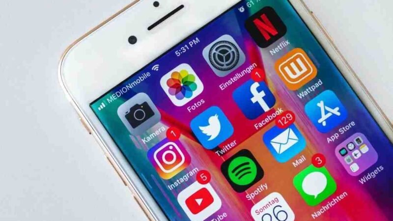 DENUNCIAN A INSTAGRAM, FACEBOOK, SNAPCHAT, YOUTUBE Y TIKTOK POR CRISIS DE SALUD MENTAL DE MENORES