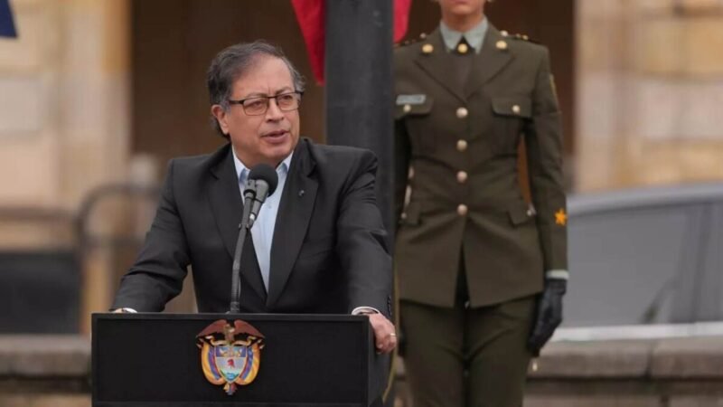 PETRO LLAMA A LEVANTAR BLOQUEO ECONÓMICO DE EU CONTRA VENEZUELA