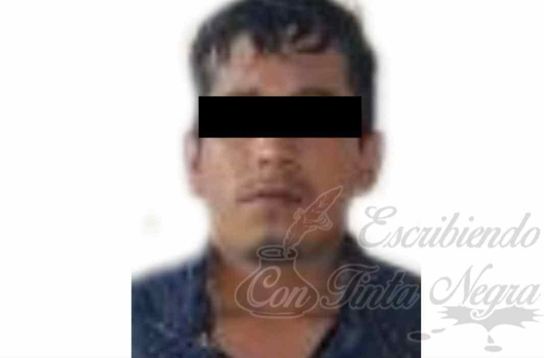 LO CAPTURAN CON 40 KILOS DE MARIHUANA