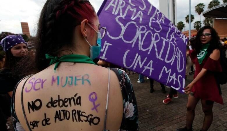 COLOMBIA REGISTRÓ CASI DOS FEMINICIDIOS DIARIOS EN 2023